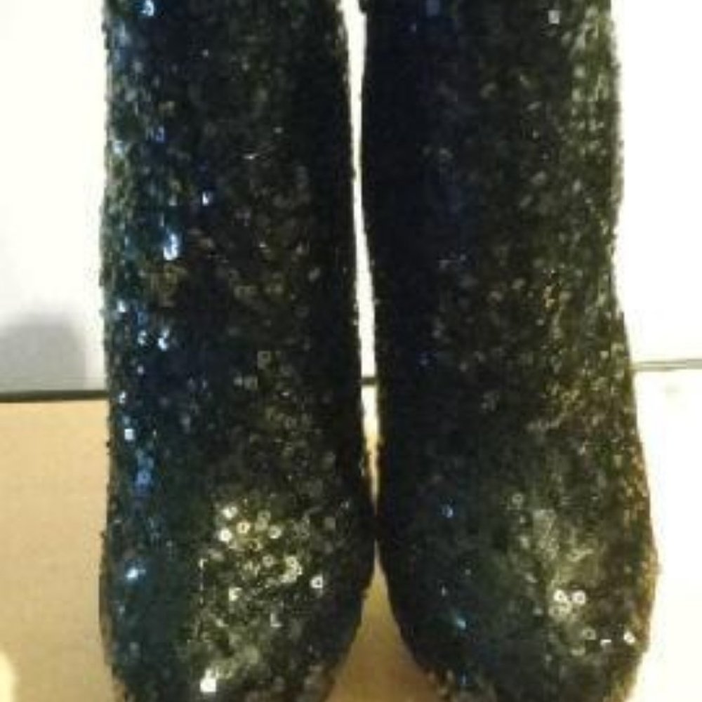 Shoes - Picture 6 of 6